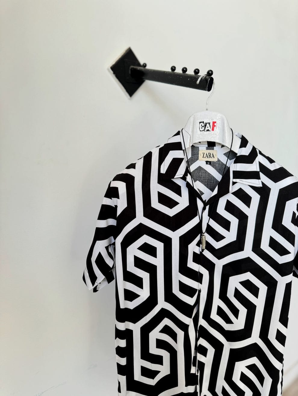 Labyrinth Geometric Look