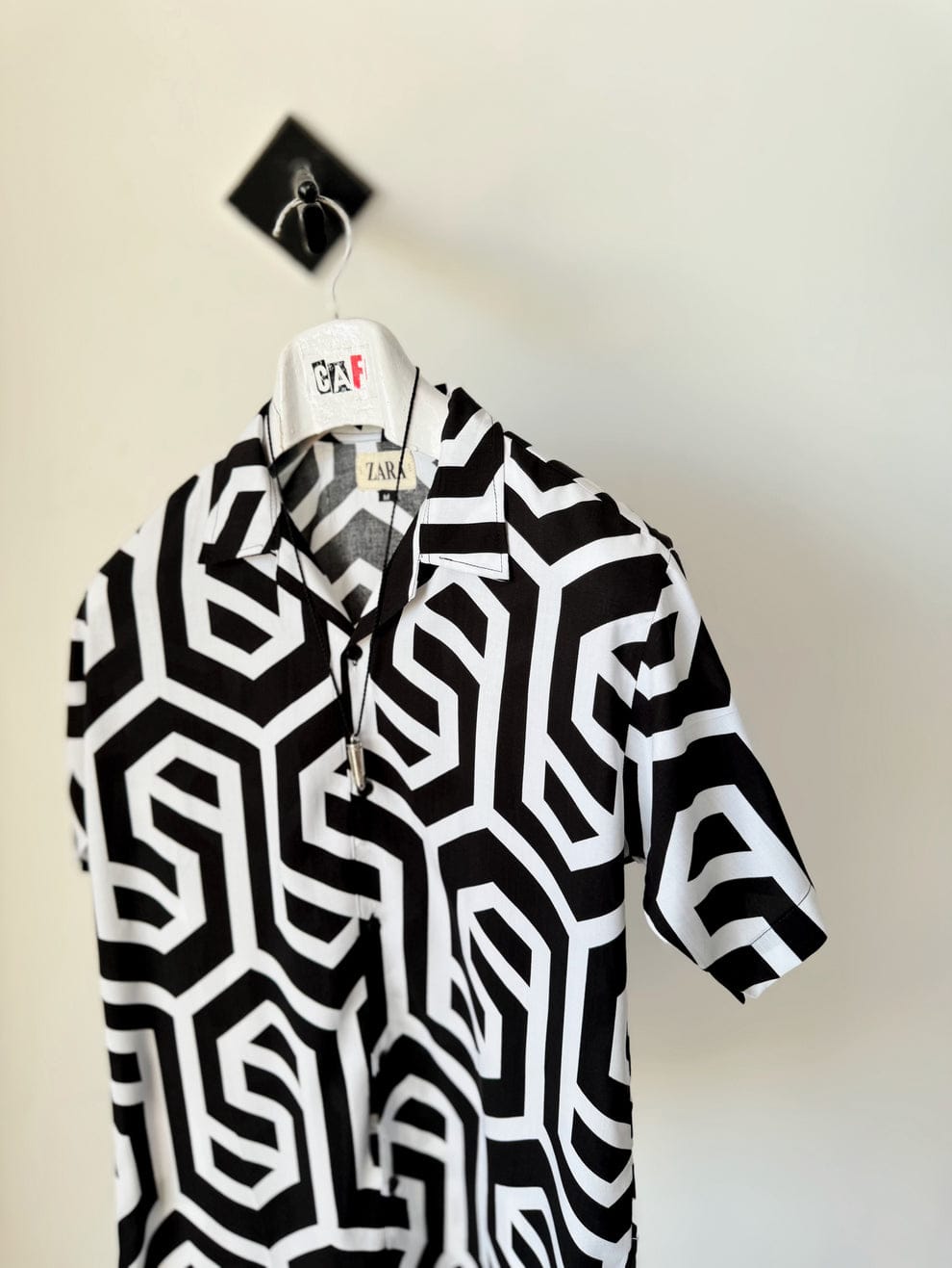 Labyrinth Geometric Look